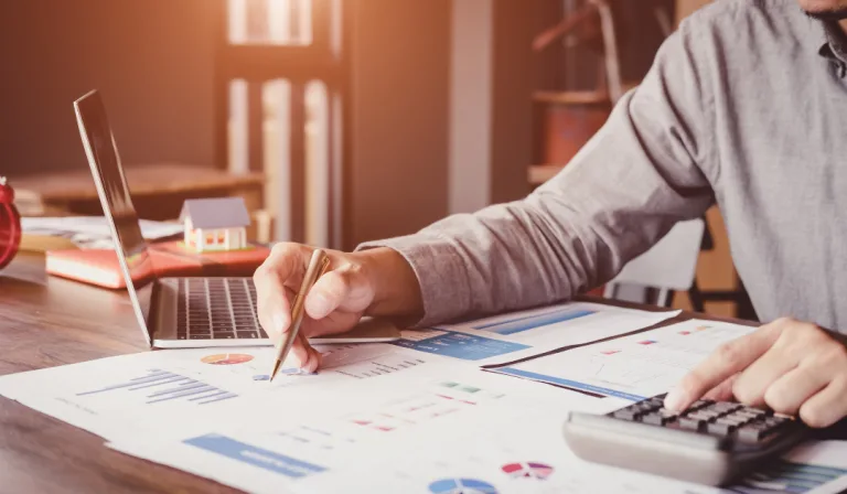 Cum să vă auditați site-ul web – o listă de verificare completă